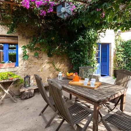 Hotel Casa Vella *