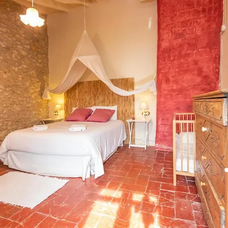 Casa Vella Hotel