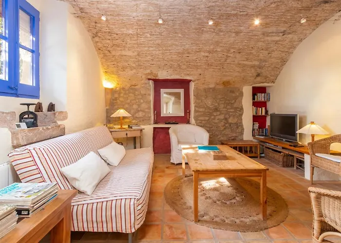 Casa Vella Hotel *